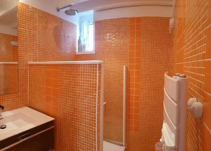 Loft Au Centre Ville, Calme, 200m De La